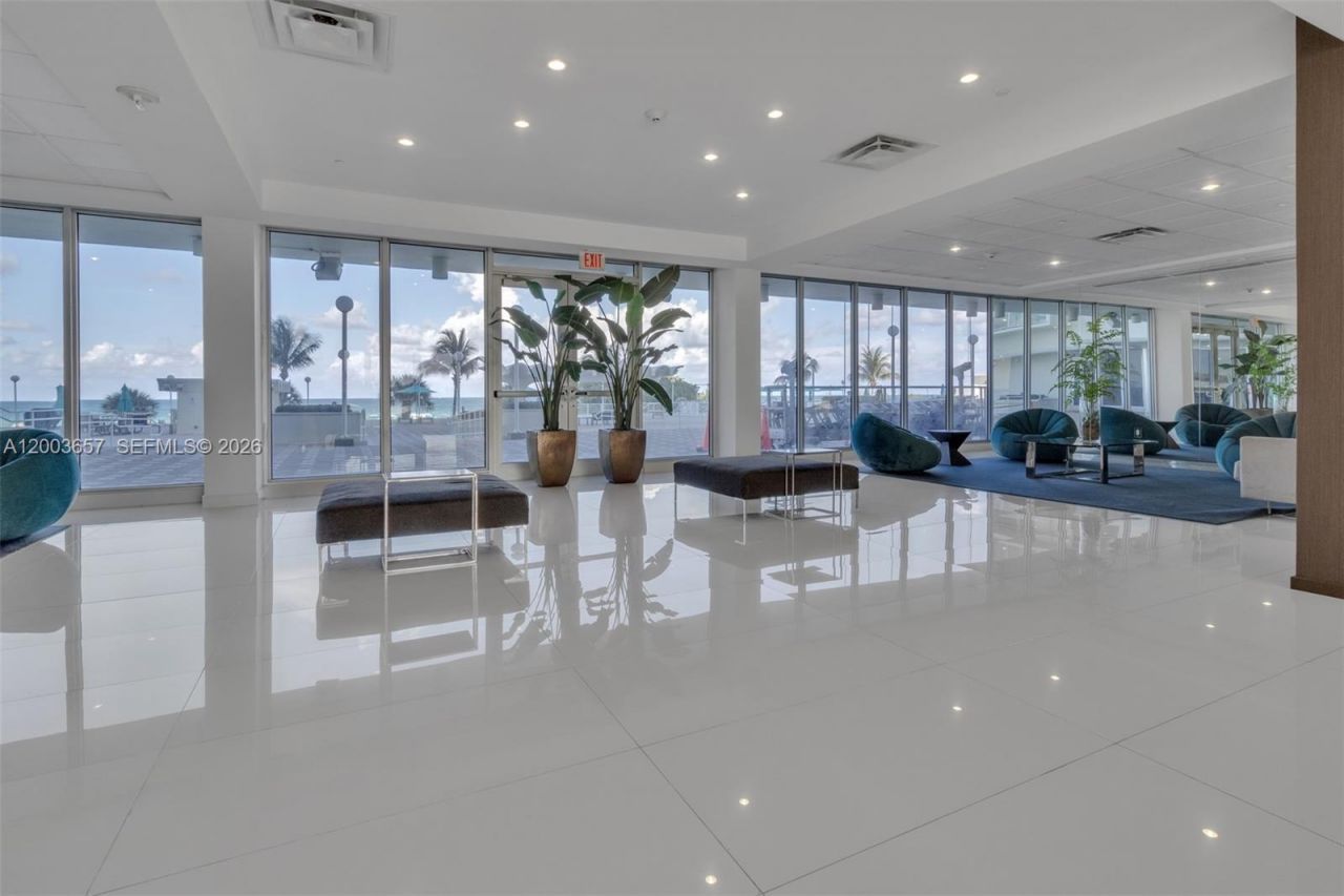 5701 Collins Ave , Unit 1714, Miami Beach, FL 33140 Photo