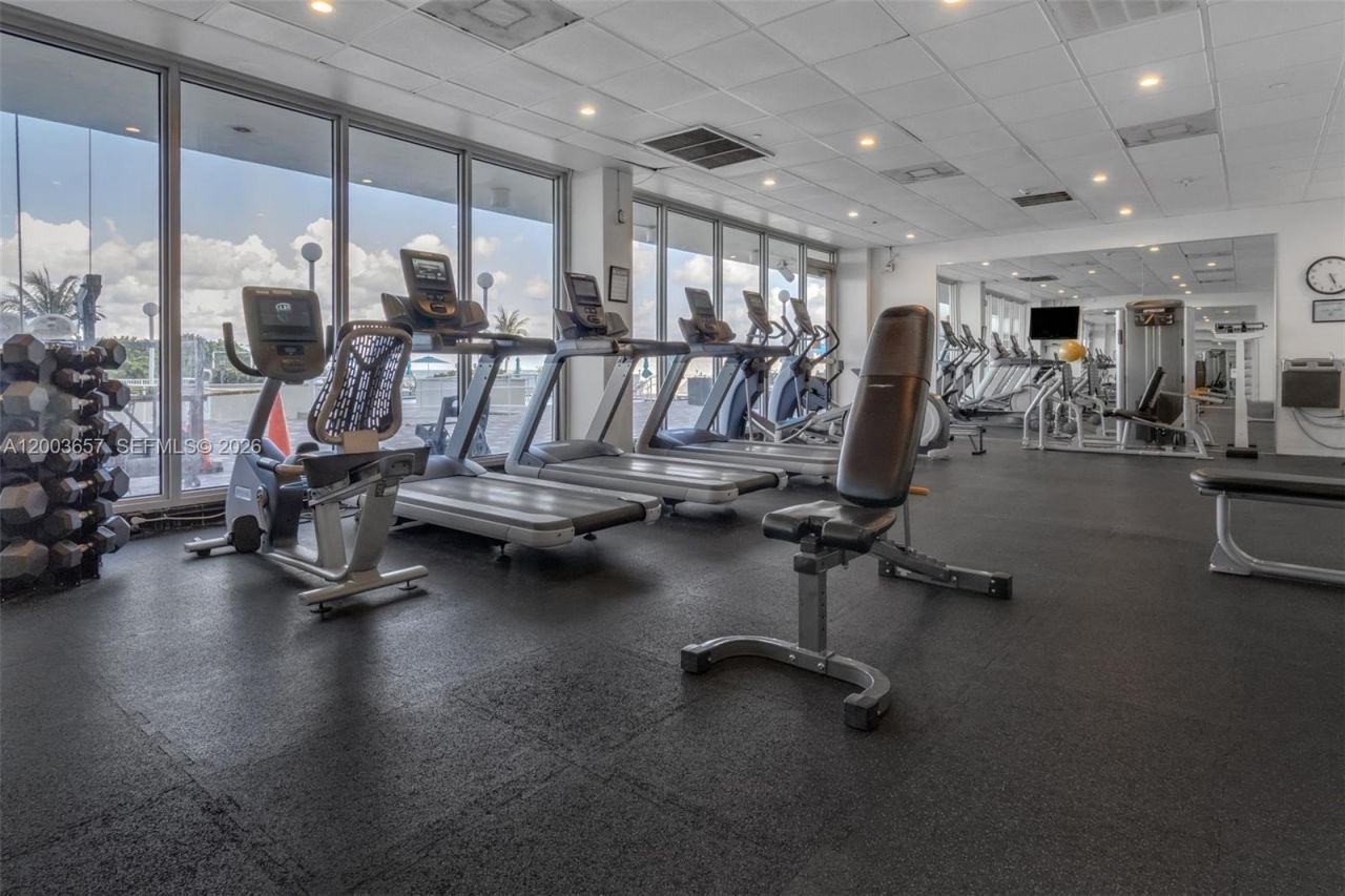 5701 Collins Ave , Unit 1714, Miami Beach, FL 33140 Photo