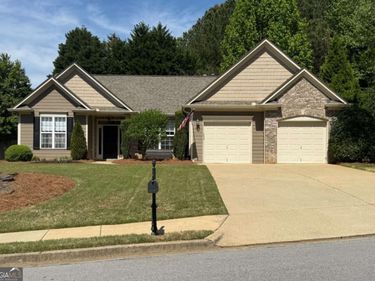 6920 River Island Circle, Buford, GA 30518