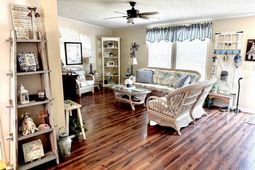 1072 Weslin Creek Dr.  photo 4