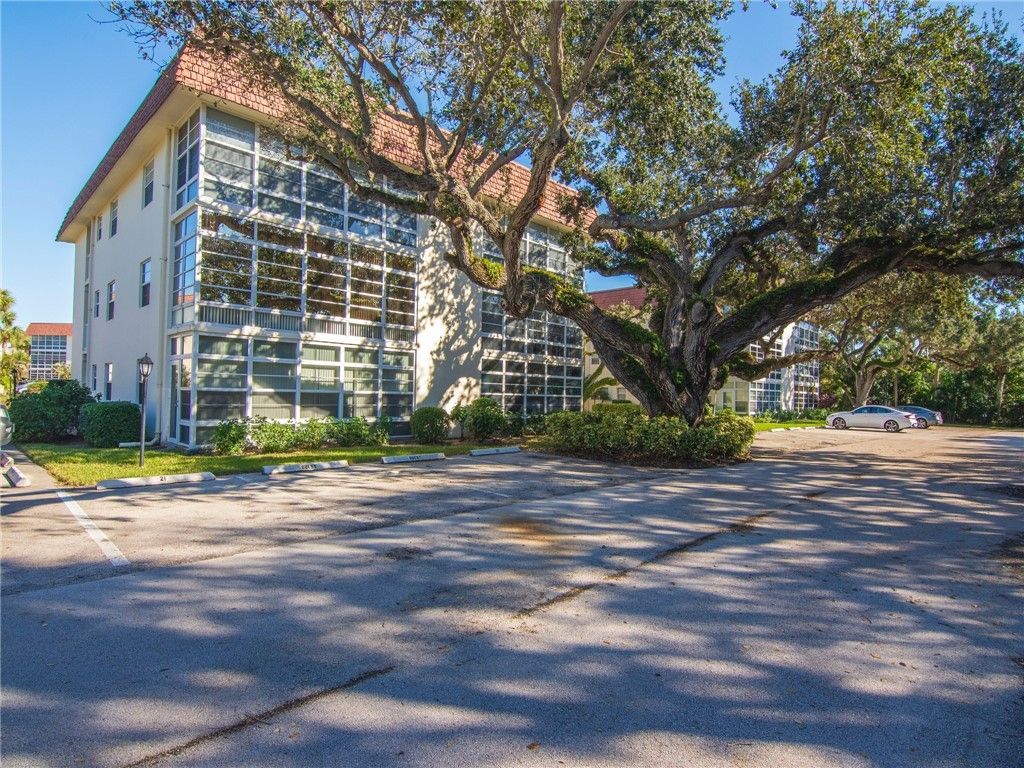 5400 Highway A1a, Unit I24, Indian River Shores, FL 32963 Photo