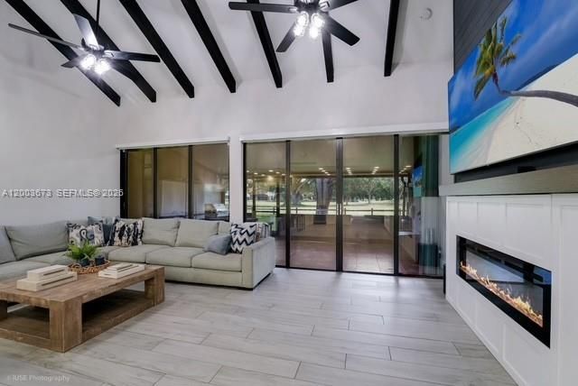 1231 E Golfview Dr , Pembroke Pines, FL 33026 Photo