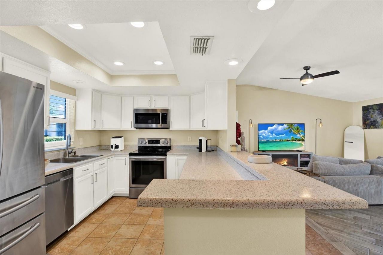 10562 41st Court N, Clearwater, FL 33762 Photo