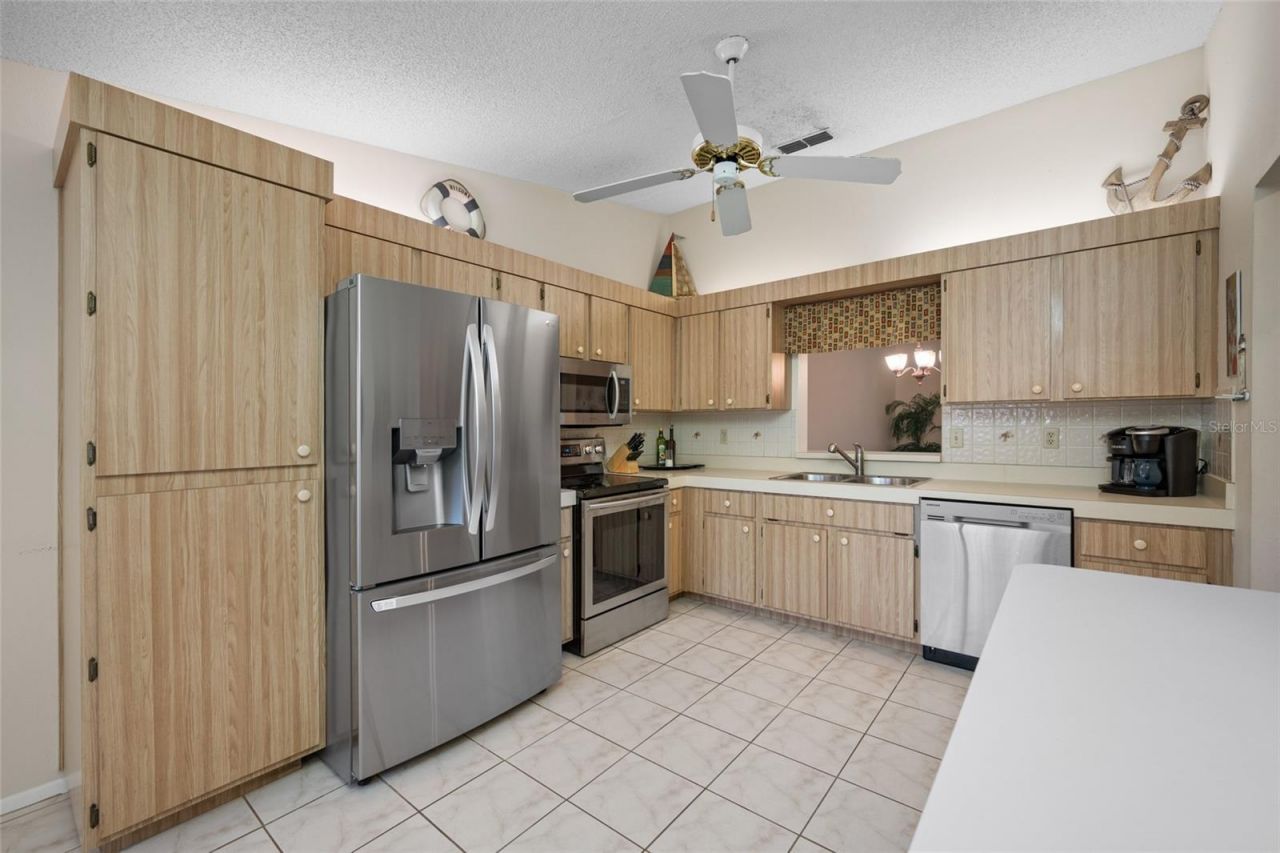 8641 Shadblow Court, Unit 2, Port Richey, FL 34668 Photo