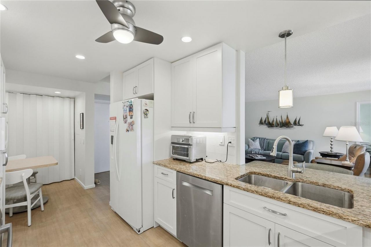 5729 Puerta Del Sol Boulevard S, Unit 181, Saint Petersburg, FL 33715 Photo