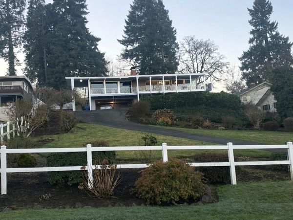 3337 13th St SE, Salem, OR 97302