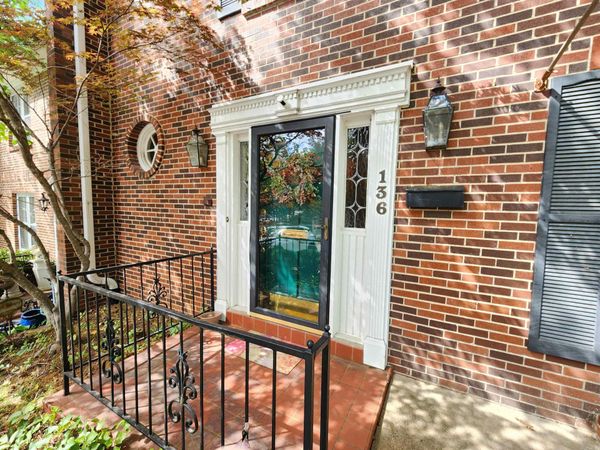 136 Cambridge Place, Little Rock, AR 72227