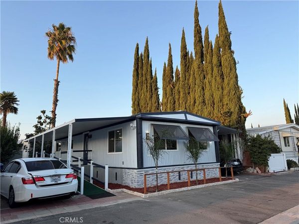 8801 ETON AVENUE , Unit 64, Canoga Park, CA 91304