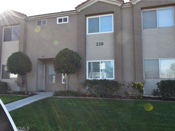 260 W 3rd , Corona, CA 92882