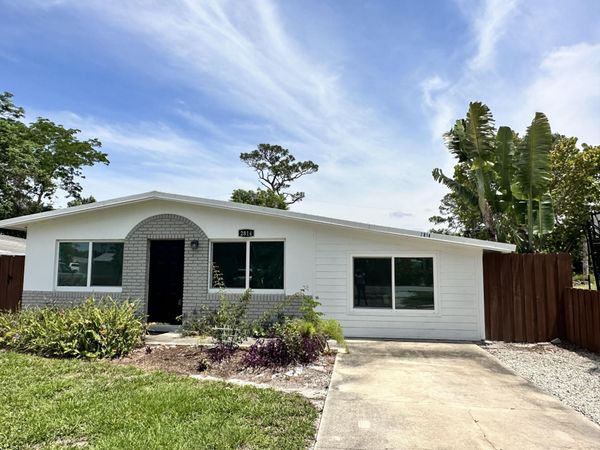 2814 SE Indian Street, Stuart, FL 34997