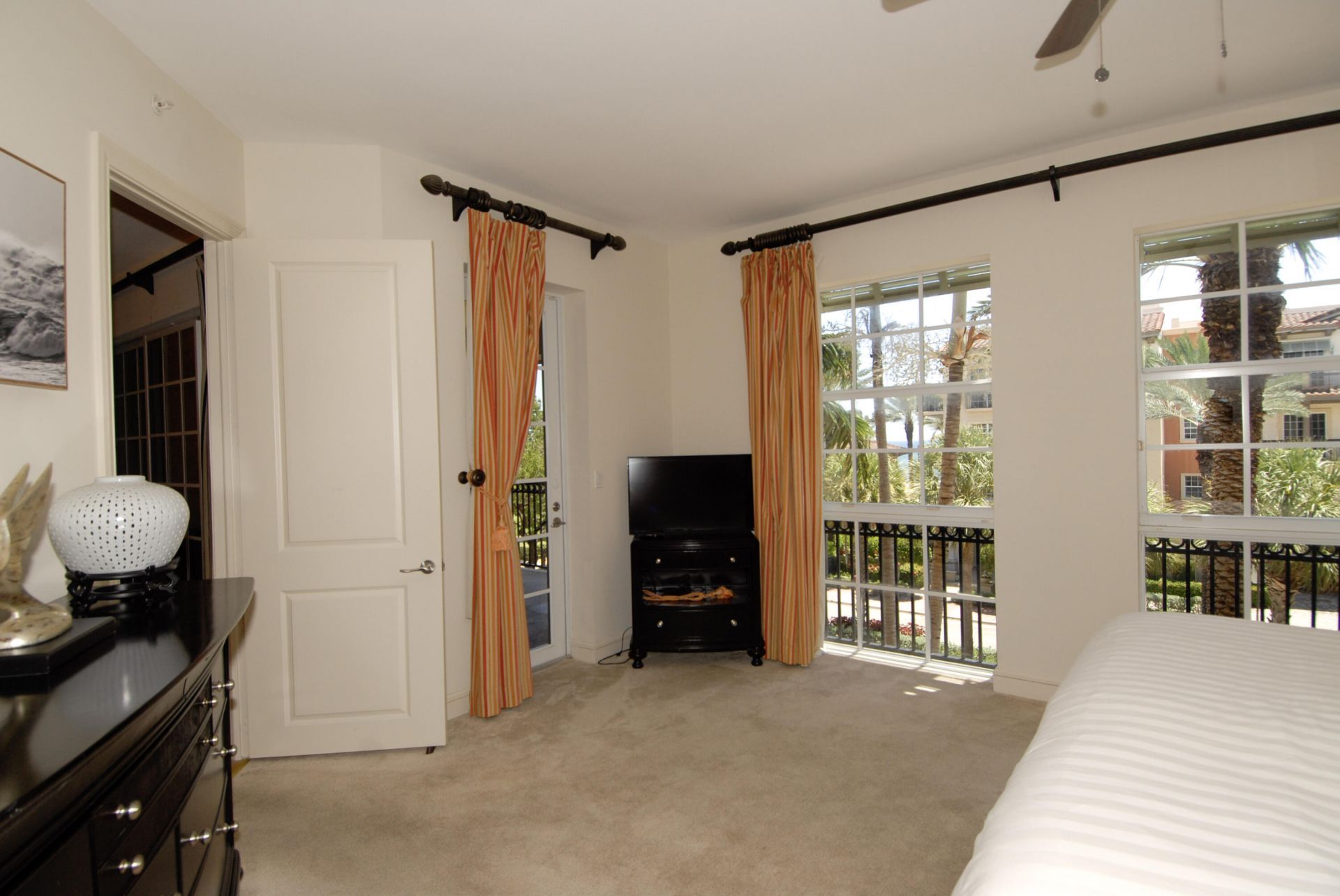 4445 El Mar Drive, Unit 2311, Lauderdale by the Sea, FL 33308 Photo
