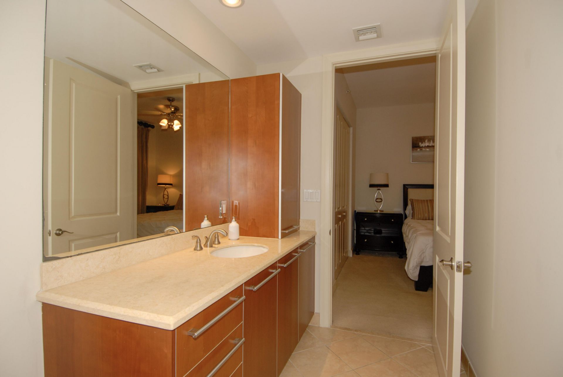 4445 El Mar Drive, Unit 2311, Lauderdale by the Sea, FL 33308 Photo
