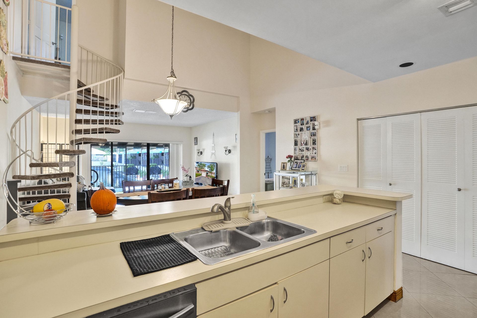 8511 Ardoch Road, Hialeah, FL 33016 Photo