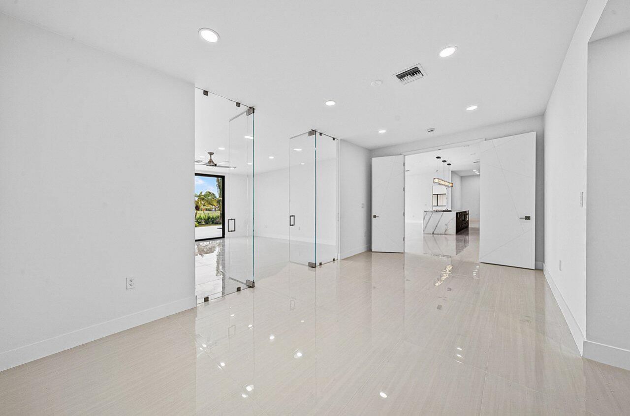 4887 Bocaire Boulevard, Boca Raton, FL 33487 Photo