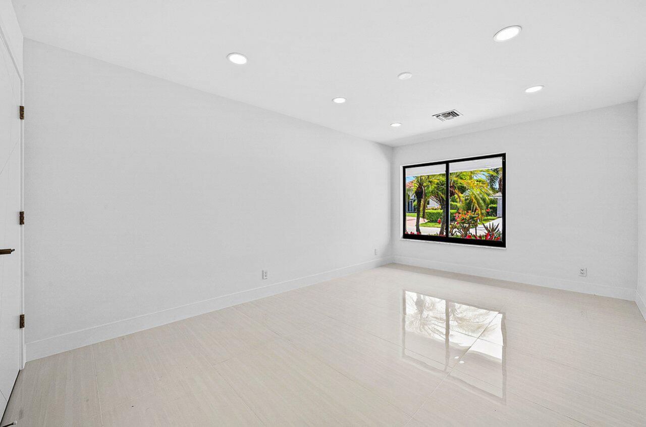 4887 Bocaire Boulevard, Boca Raton, FL 33487 Photo