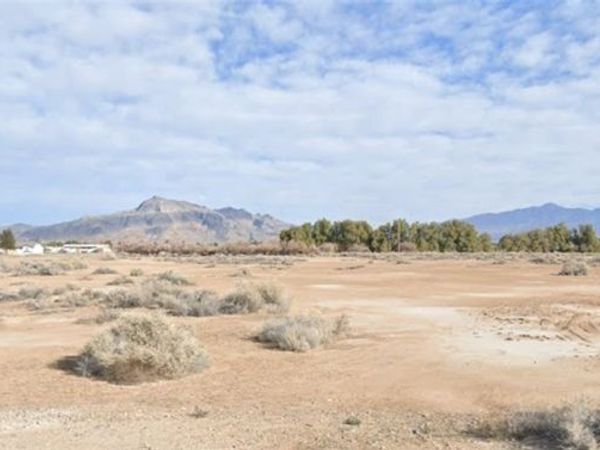 3190 W Betty Avenue , Pahrump, NV 89060