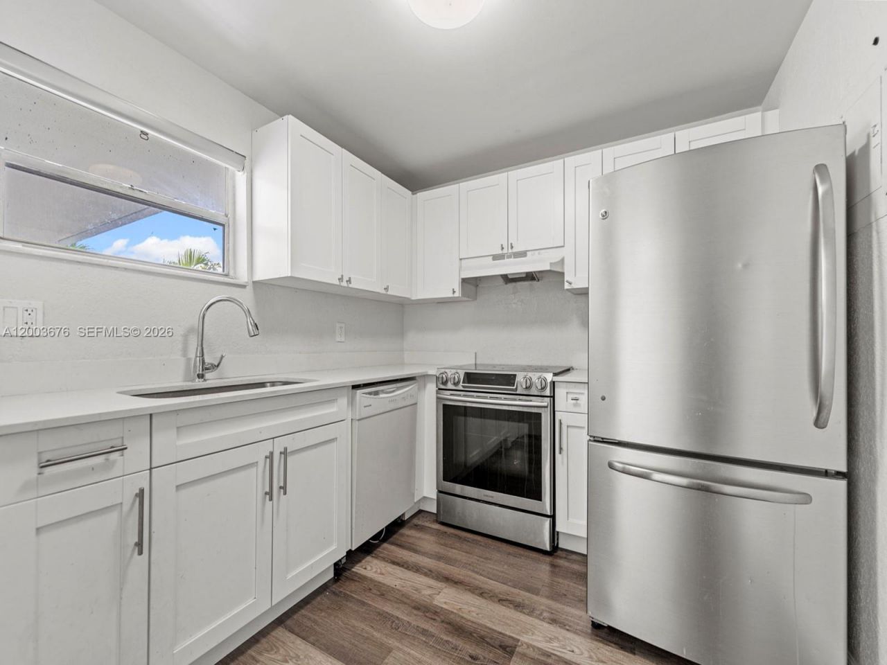 4235 N University Dr , Unit 312, Sunrise, FL 33351 Photo