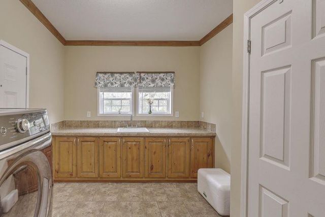 5636 Highway 162 Photo 8