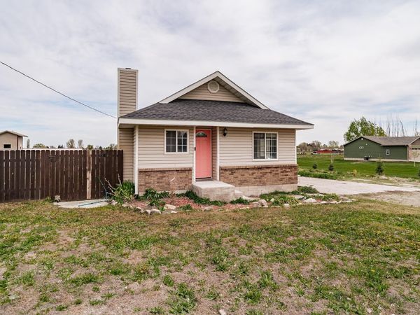 218 W reservation rd, Chubbuck, ID 83202