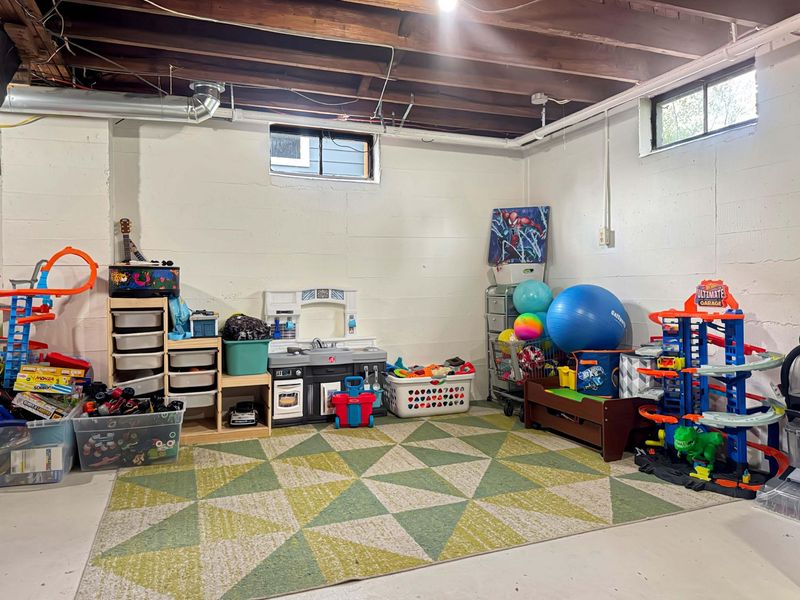 704 N Russell Street, Urbana, OH 43078 Photo 28