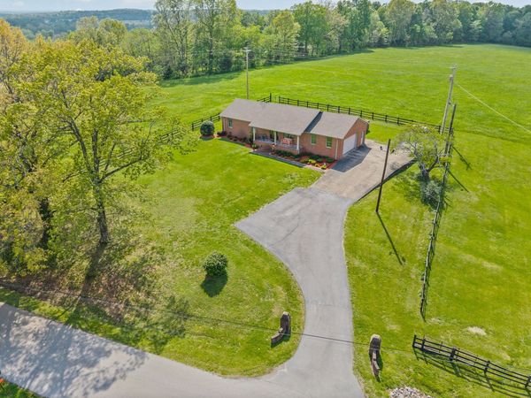 5005 Harmony Grove Rd , Hopkinsville, KY 42240