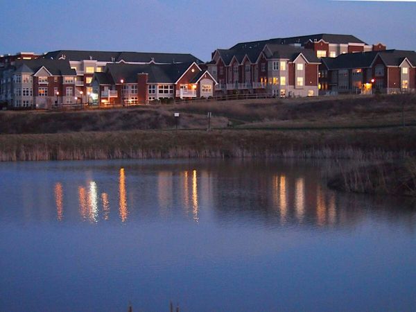 3862 S Lake Dr, Unit 107, Saint Francis, WI 53235