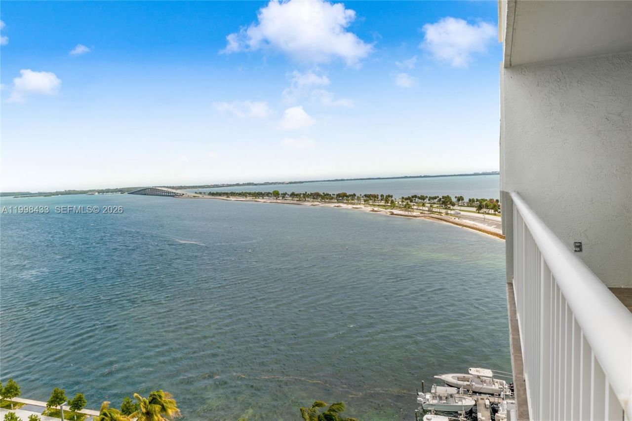 150 SE 25th Rd , Unit 12B, Miami, FL 33129 Photo