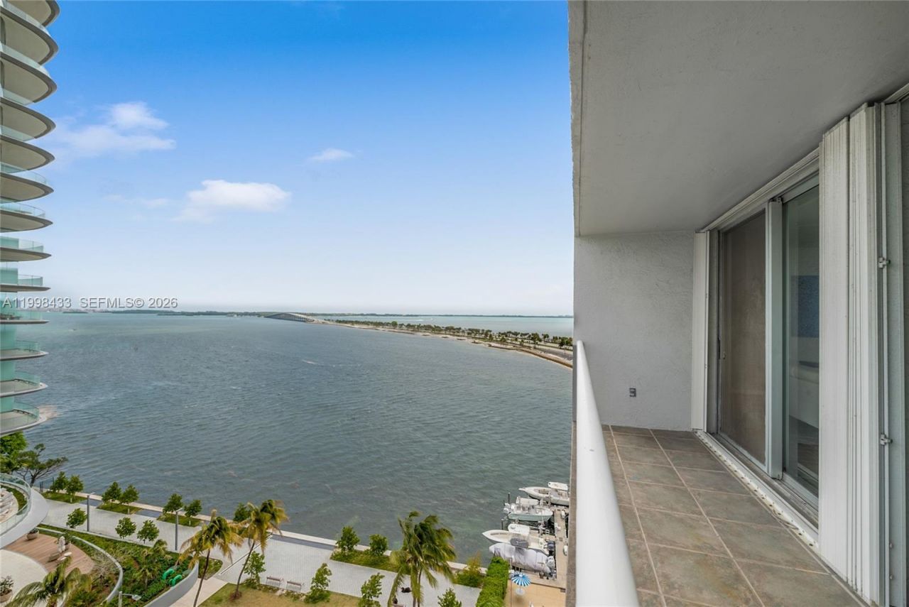 150 SE 25th Rd , Unit 12B, Miami, FL 33129 Photo