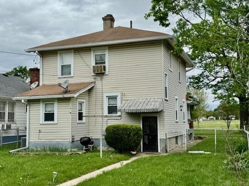 2708 Oakridge Drive, Dayton, OH 45417 Photo 2