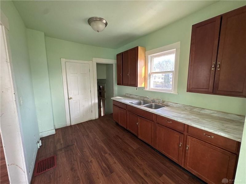 65 S Sperling Avenue, Dayton, OH 45403 Photo 10