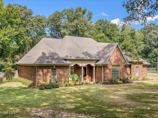 7015 Stanley Drive, Olive Branch, MS 38654