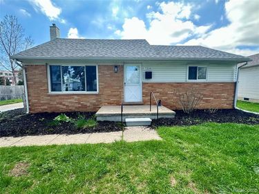7254 Gerald Avenue , Warren, MI 48092