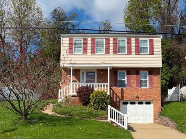 5176 Janie Dr, Pittsburgh, PA 15227