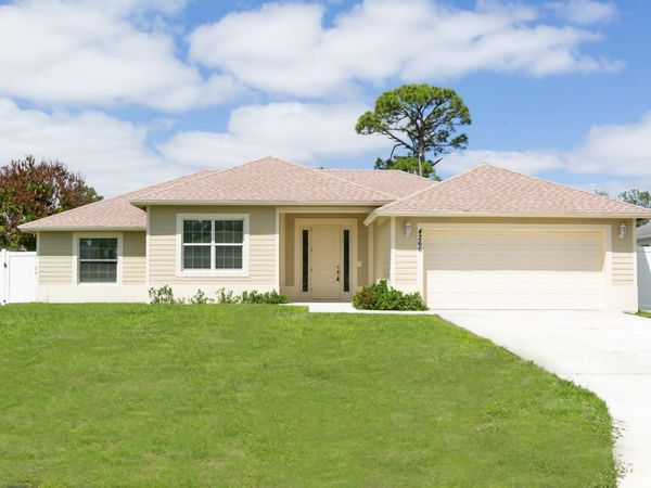 4266 SW Mcclellen Street, Port St. Lucie, FL 34953