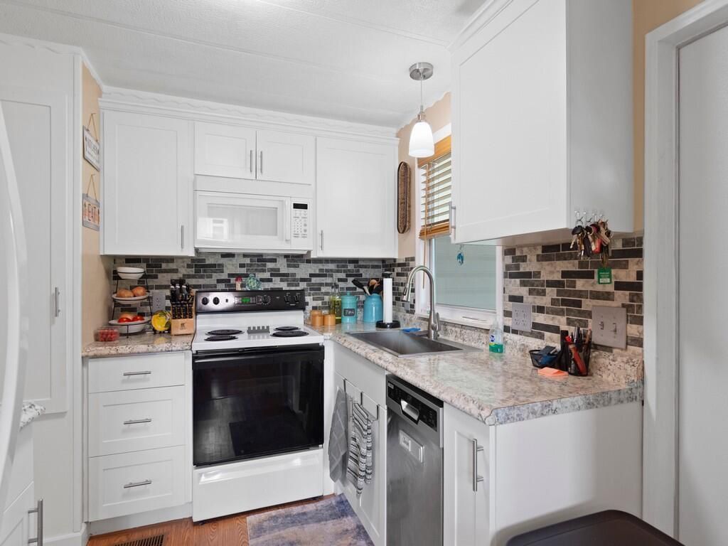 463 Onyx Way, Jensen Beach, FL 34957 Photo