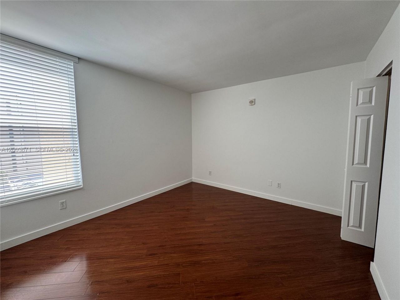 2020 NE 135th St, Unit 810, North Miami, FL 33181 Photo