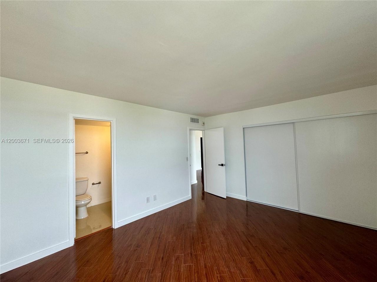 2020 NE 135th St, Unit 810, North Miami, FL 33181 Photo