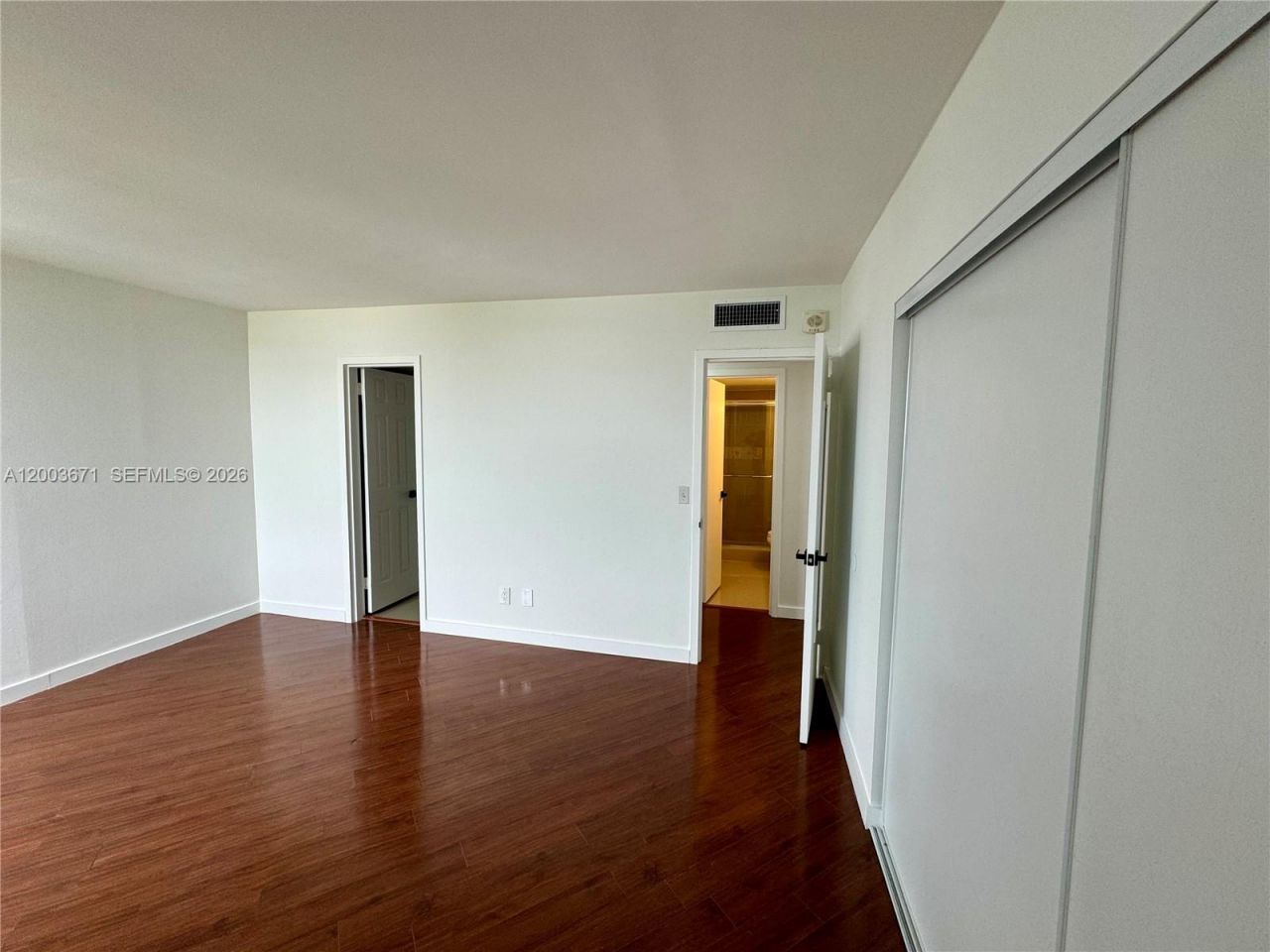 2020 NE 135th St, Unit 810, North Miami, FL 33181 Photo