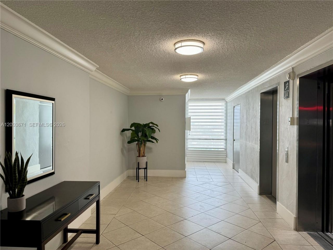 2020 NE 135th St, Unit 810, North Miami, FL 33181 Photo