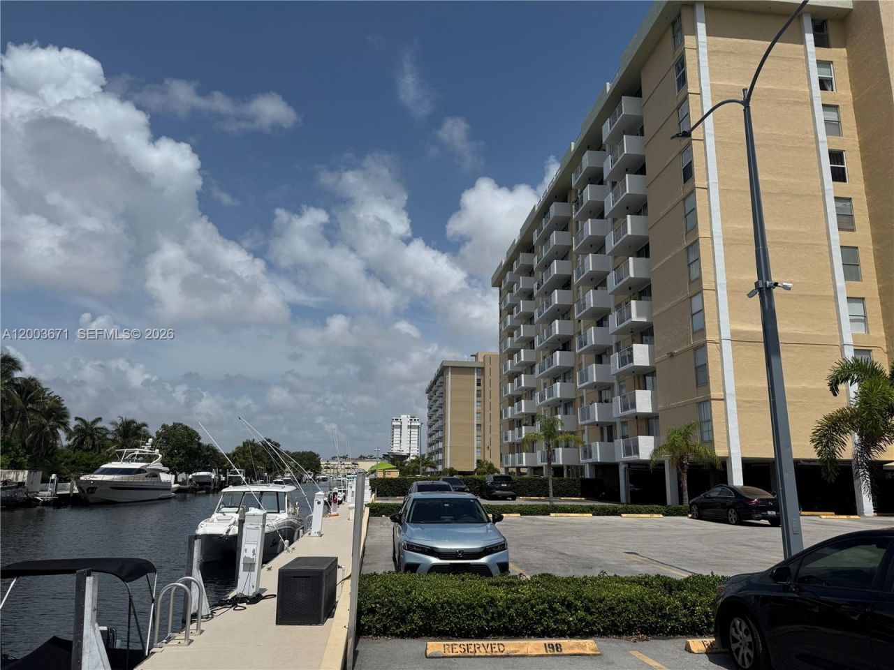 2020 NE 135th St, Unit 810, North Miami, FL 33181 Photo