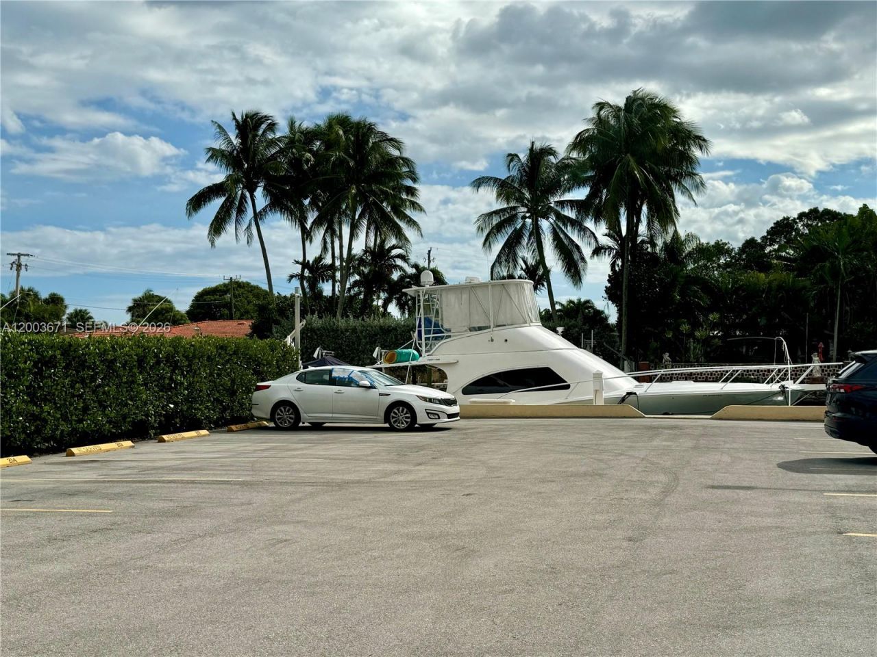 2020 NE 135th St, Unit 810, North Miami, FL 33181 Photo