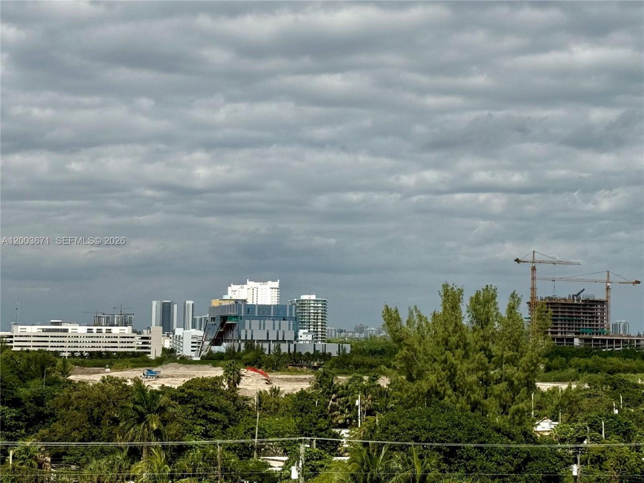2020 NE 135th St, Unit 810, North Miami, FL 33181 Photo