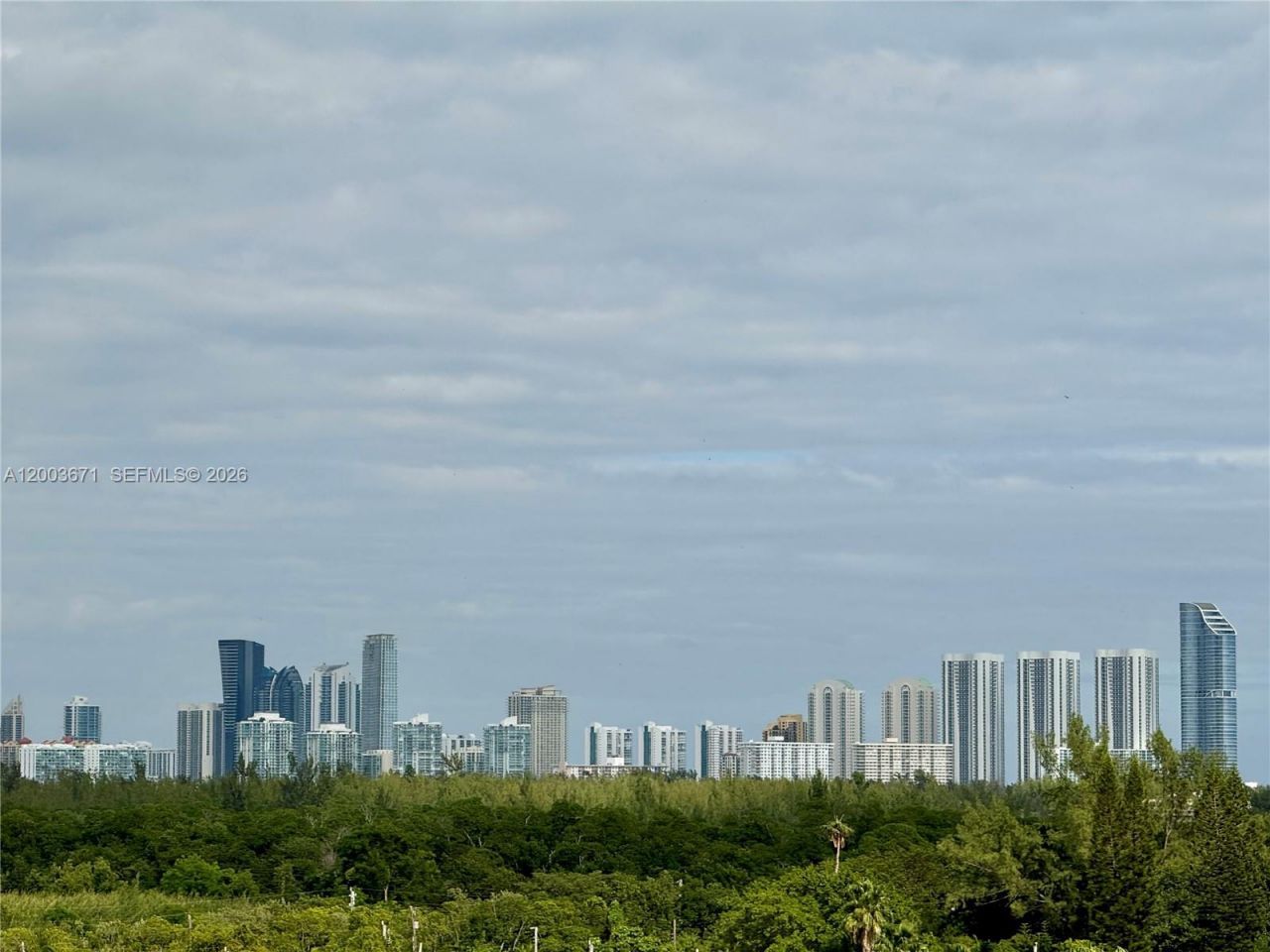 2020 NE 135th St, Unit 810, North Miami, FL 33181 Photo