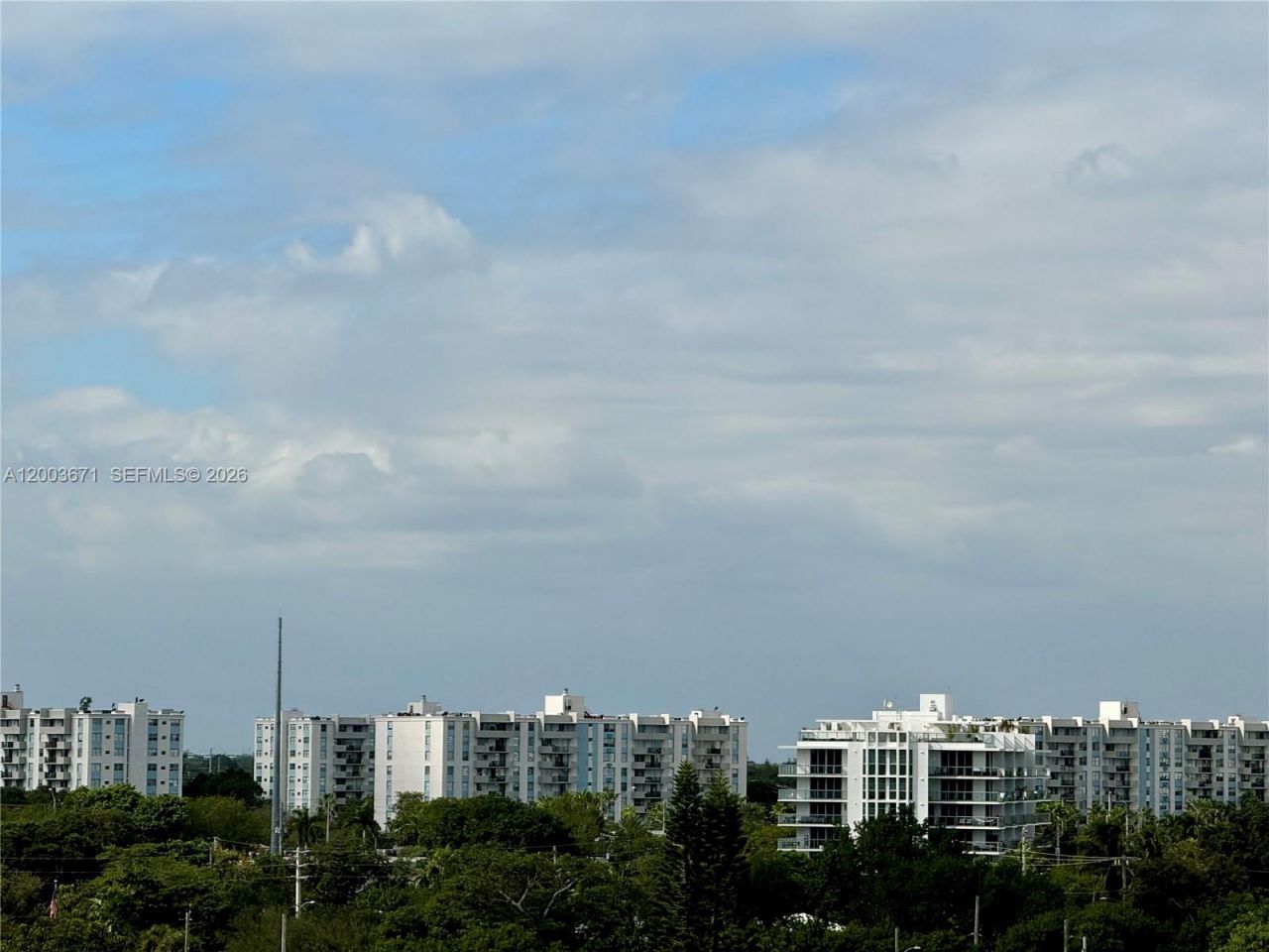 2020 NE 135th St, Unit 810, North Miami, FL 33181 Photo