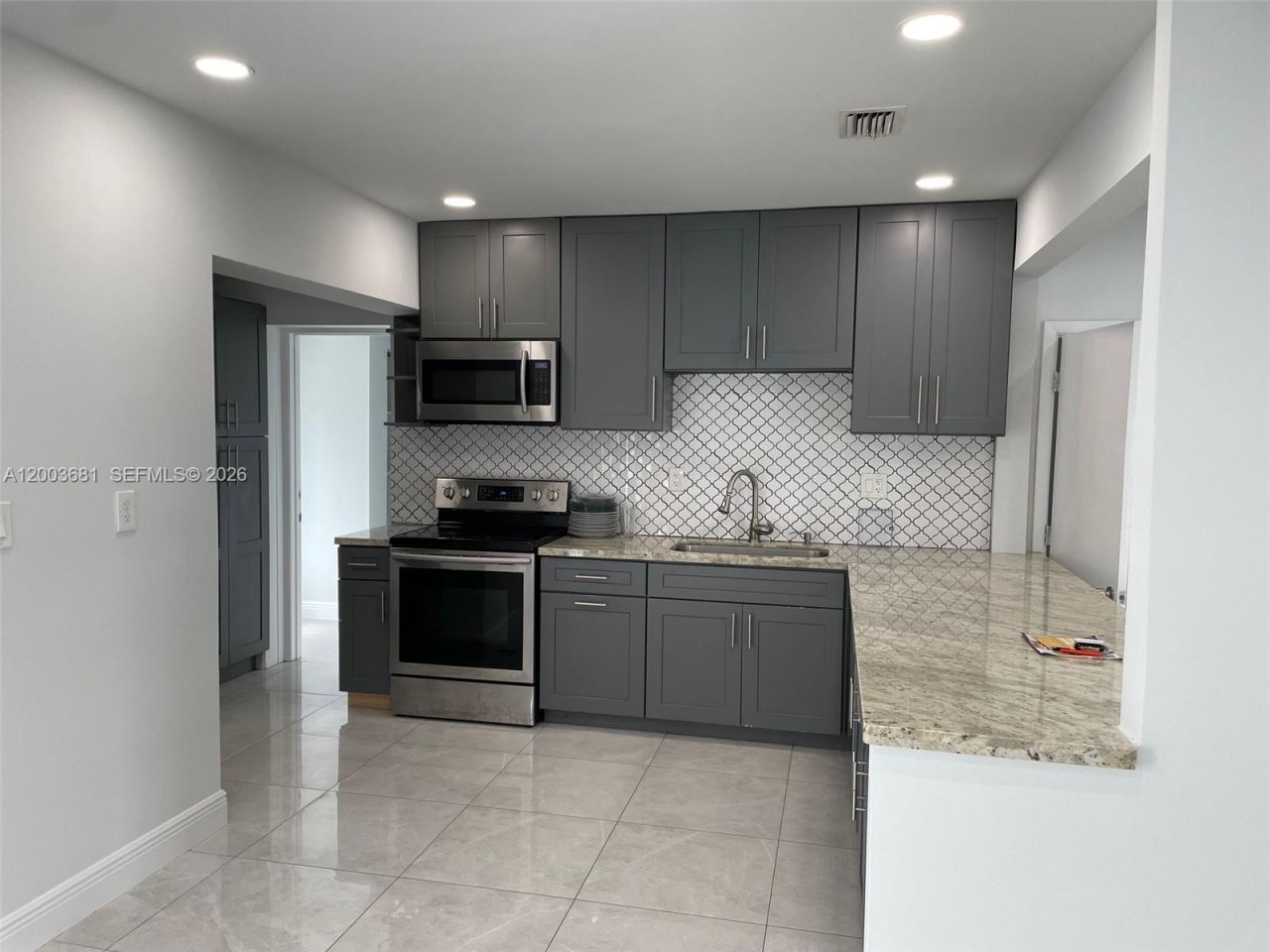 8640 SW 125th Ter , Miami, FL 33156 Photo