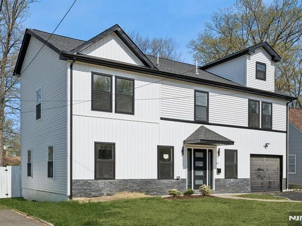 26 Hunterdon Road, WEST ORANGE, NJ 07052