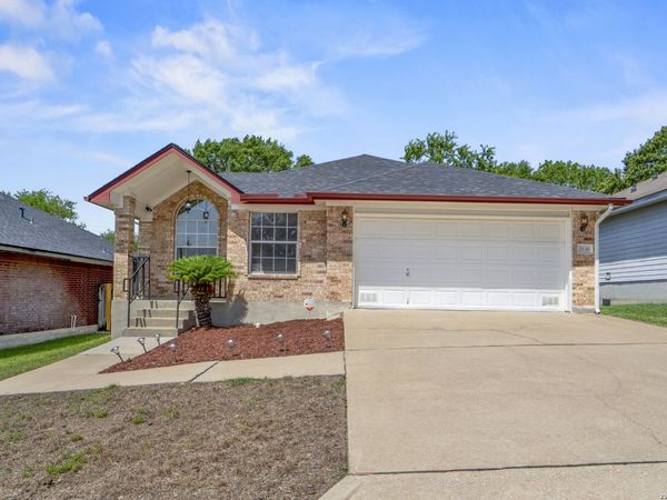 2130 KEYSTONE DR, New Braunfels, TX 78130