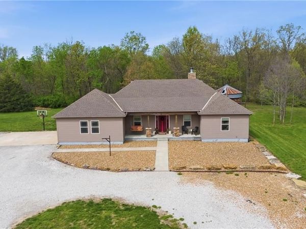 5317 Afek Road, Higginsville, MO 64037