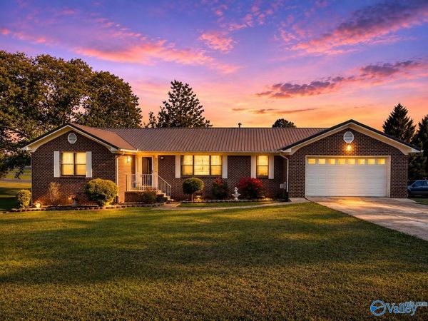 4691 Cornelia Drive, Hokes Bluff, AL 35903