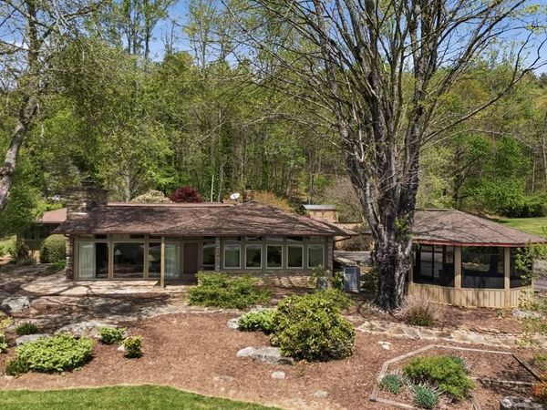 6203 Airport Road, Andrews, NC 28901